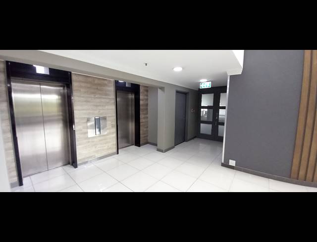 712M² OFFICE TO LET IN WOODMEAD